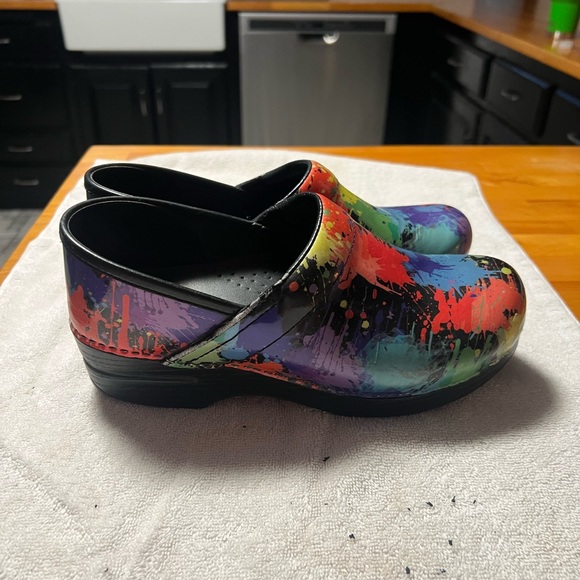 Rainbow “splatter” Dansko clogs, size 38 (7.5), light scuffs on edges - Picture 3 of 7